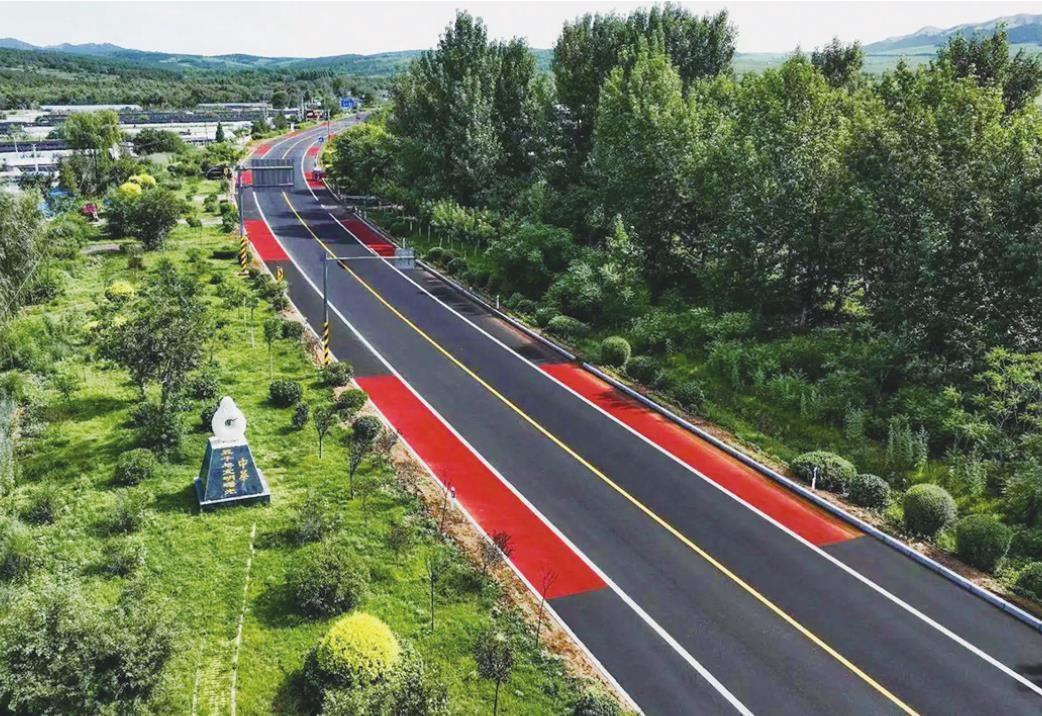 27.1公里長(zhǎng)的紅山大道是一條引領(lǐng)旅游風(fēng)尚、展現(xiàn)自然與文化之美的紐帶。朝陽(yáng)發(fā)布供圖